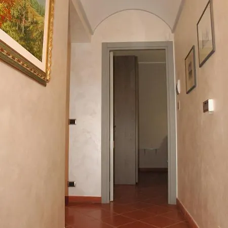 Douce Maison 3* Alba (Piedmont)