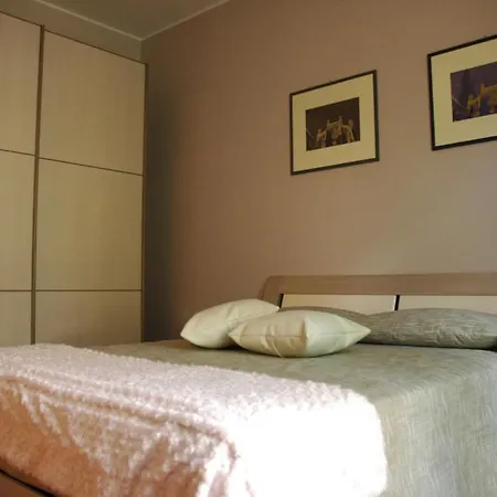 Nocleg ze śniadaniem Douce Maison Alba (Piedmont)