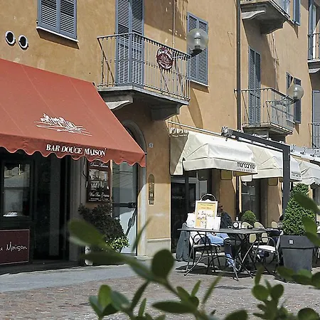 Bed & Breakfast Douce Maison 3*